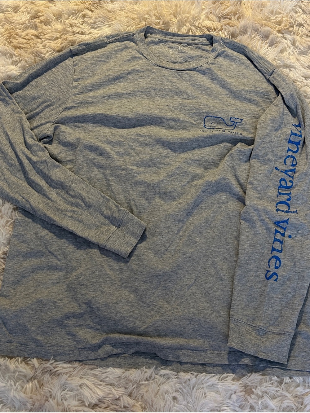 Vineyard Vines Heather Gray Long-Sleeve Tee with Blue Whale and Script